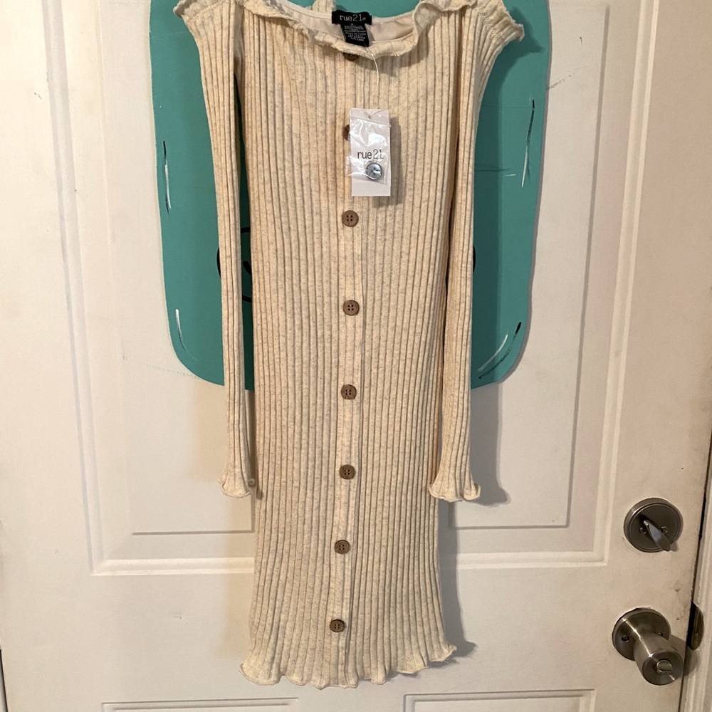 Brand new dress super cute for fall